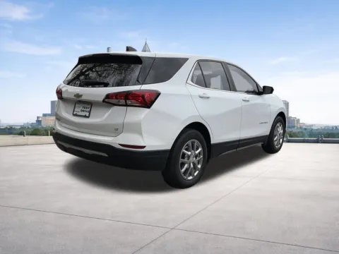 More photos of 2022 Chevrolet Equinox LT at Nissan of South Morrow, GA