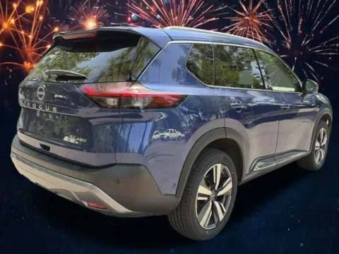 More photos of 2023 Nissan Rogue SL at Nissan South Morrow, GA