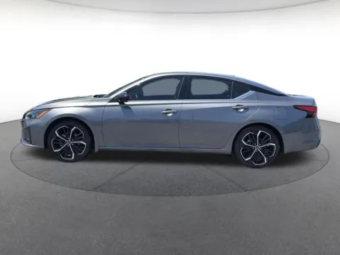 Photos of 2023 Nissan Altima 2.5 SR for sale in Morrow, GA at Nissan South Morrow