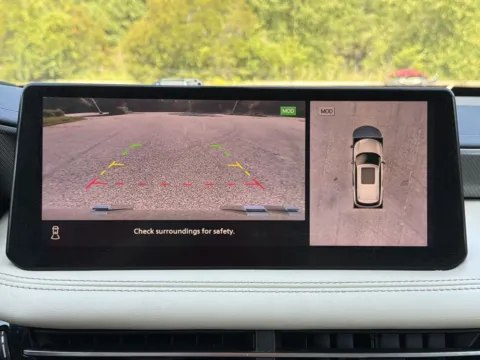 More photos of 2023 INFINITI QX60 LUXE at Nissan South Morrow, GA