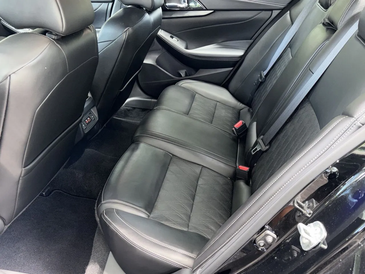 2023 Nissan Maxima Platinum - Photo 28