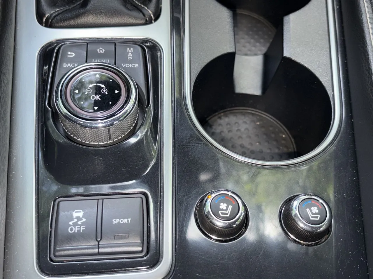 2023 Nissan Maxima Platinum - Photo 17