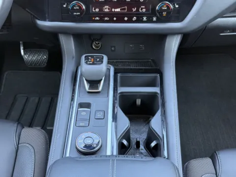 More photos of 2025 Nissan Pathfinder SL at Nissan South Morrow, GA