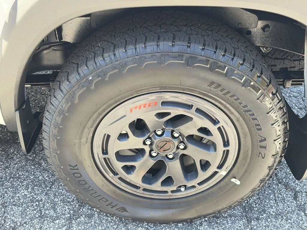 2026 Nissan Frontier PRO-X - Photo 6