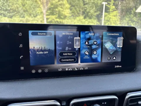 More photos of 2027 Nissan Sentra SR at Nissan South Morrow, GA