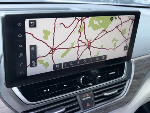 More photos of 2023 Nissan Altima 2.5 SV at Nissan South Morrow, GA