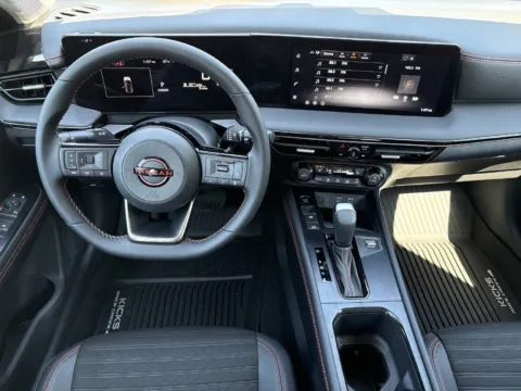 Photos of 2027 Nissan Kicks SV for sale in Morrow, GA at Nissan South Morrow