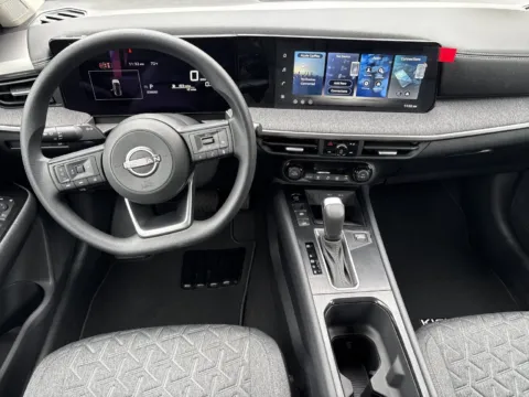 Photos of 2027 Nissan Kicks SV for sale in Morrow, GA at Nissan South Morrow