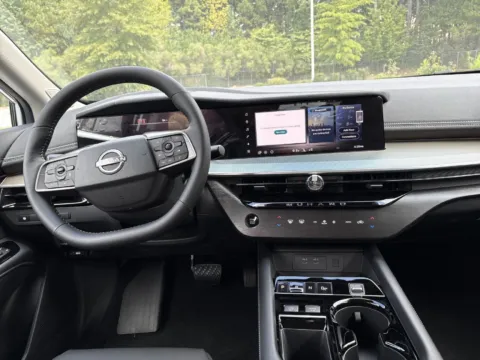 Another view of 2027 Nissan Murano Platinum for sale in Morrow, GA at Nissan South Morrow