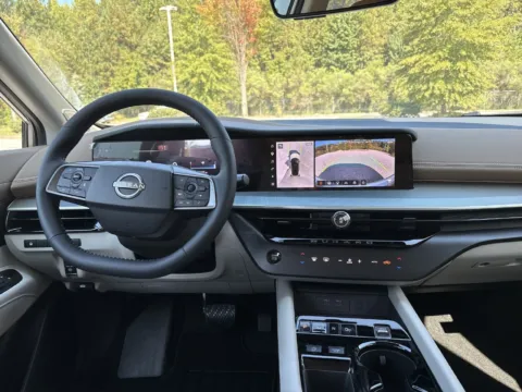 Another view of 2027 Nissan Murano Platinum for sale in Morrow, GA at Nissan South Morrow