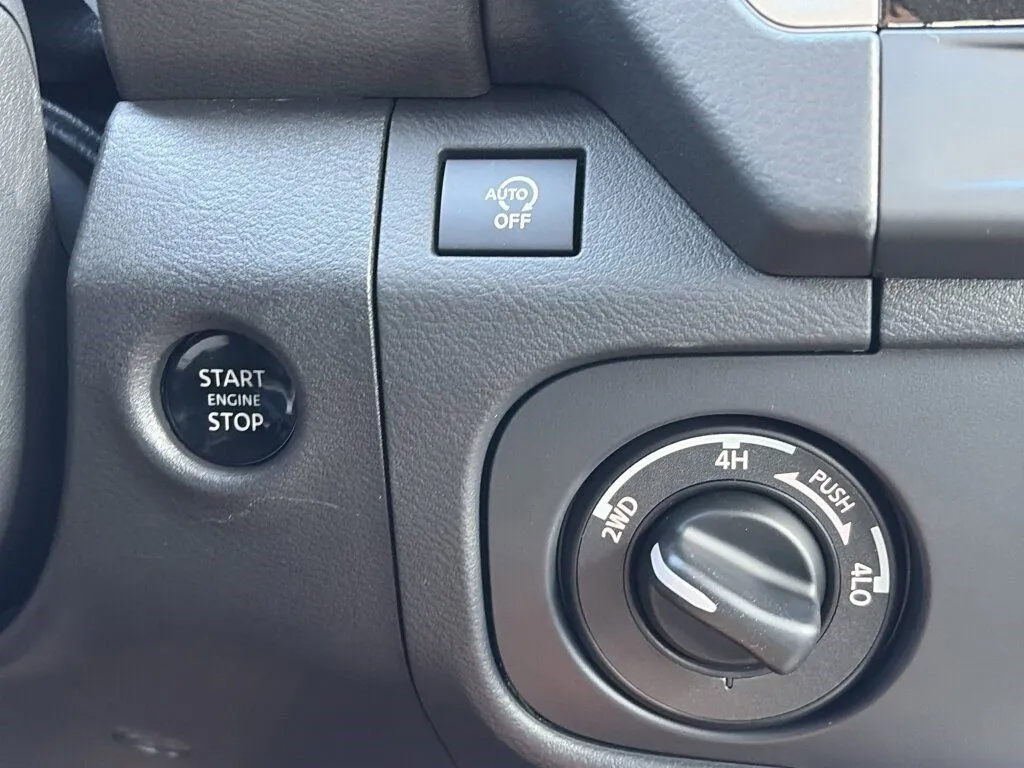 2026 Nissan Frontier SV - Photo 14