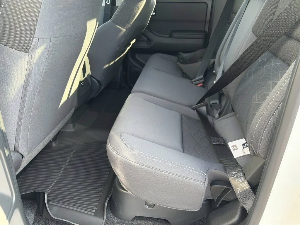 2026 Nissan Frontier SV - Photo 28
