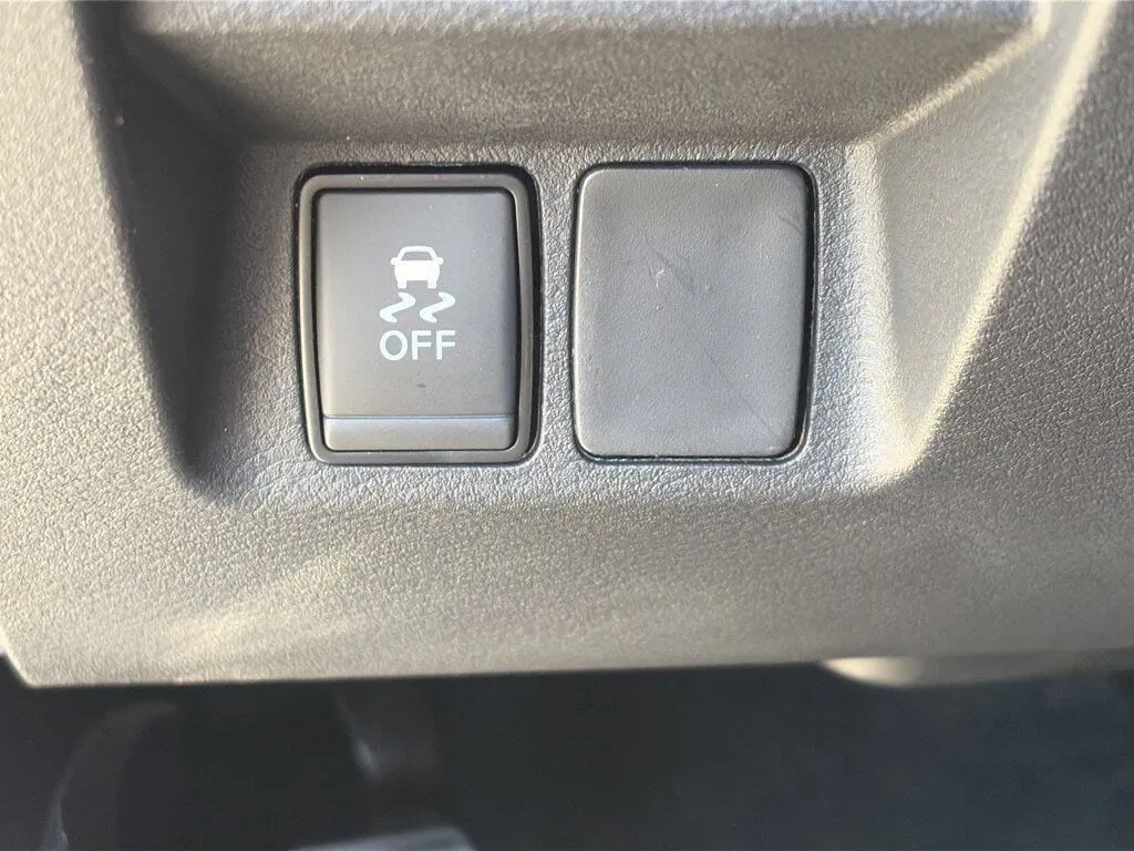 2026 Nissan Frontier SV - Photo 23