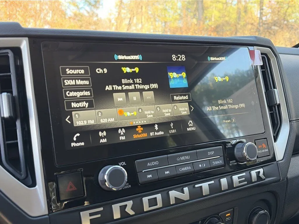2026 Nissan Frontier SV - Photo 10