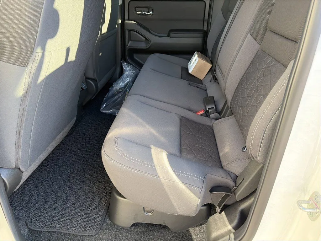 2026 Nissan Frontier SV - Photo 27