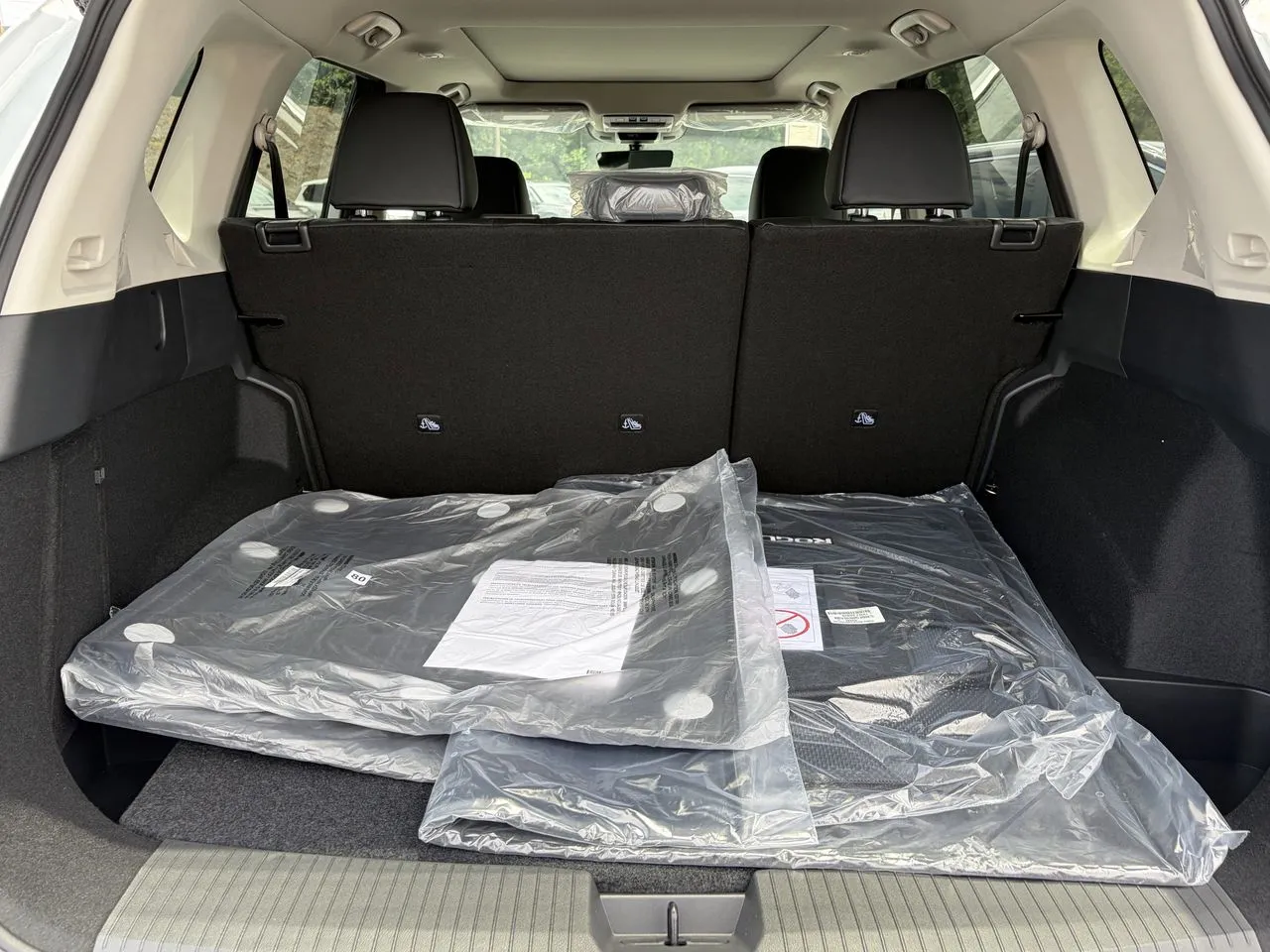 2026 Nissan Rogue Dark Armor - Photo 25