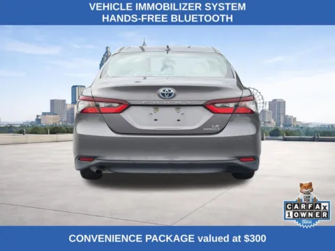 More photos of 2021 Toyota Camry Hybrid LE at Nissan of Lithia Springs, GA