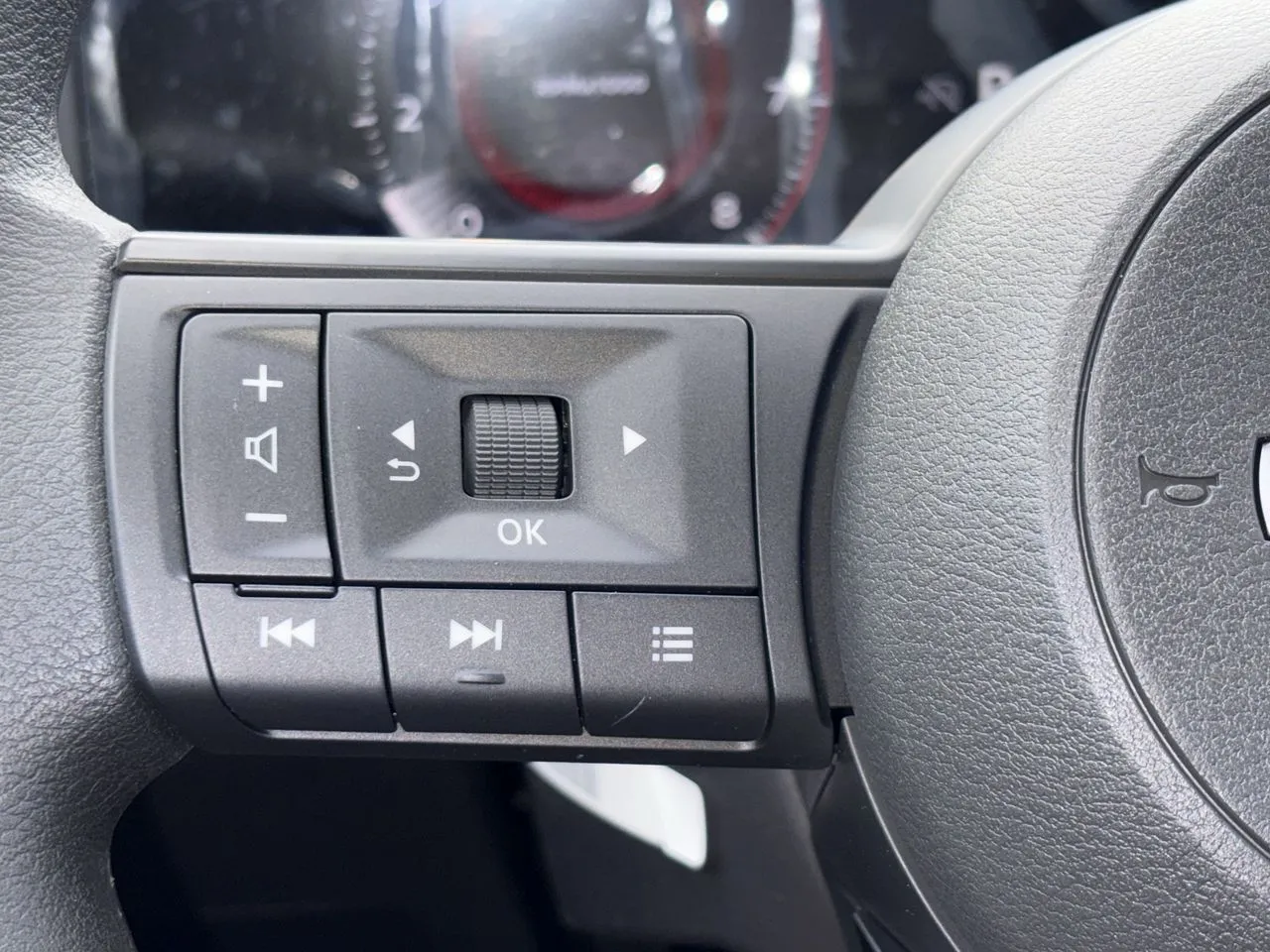 2026 Nissan KICKS SV - Photo 11