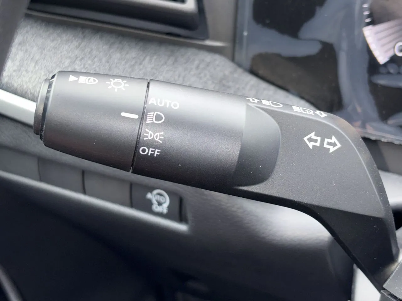 2026 Nissan KICKS SV - Photo 10