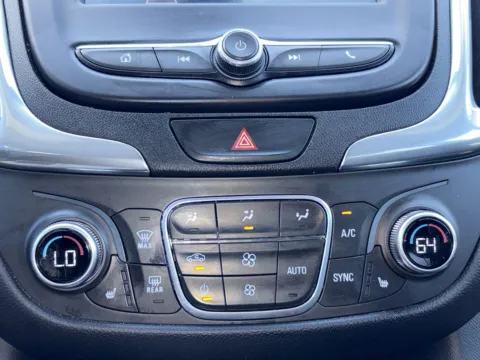 More photos of 2020 Chevrolet Equinox LT at Nissan of Lithia Springs, GA