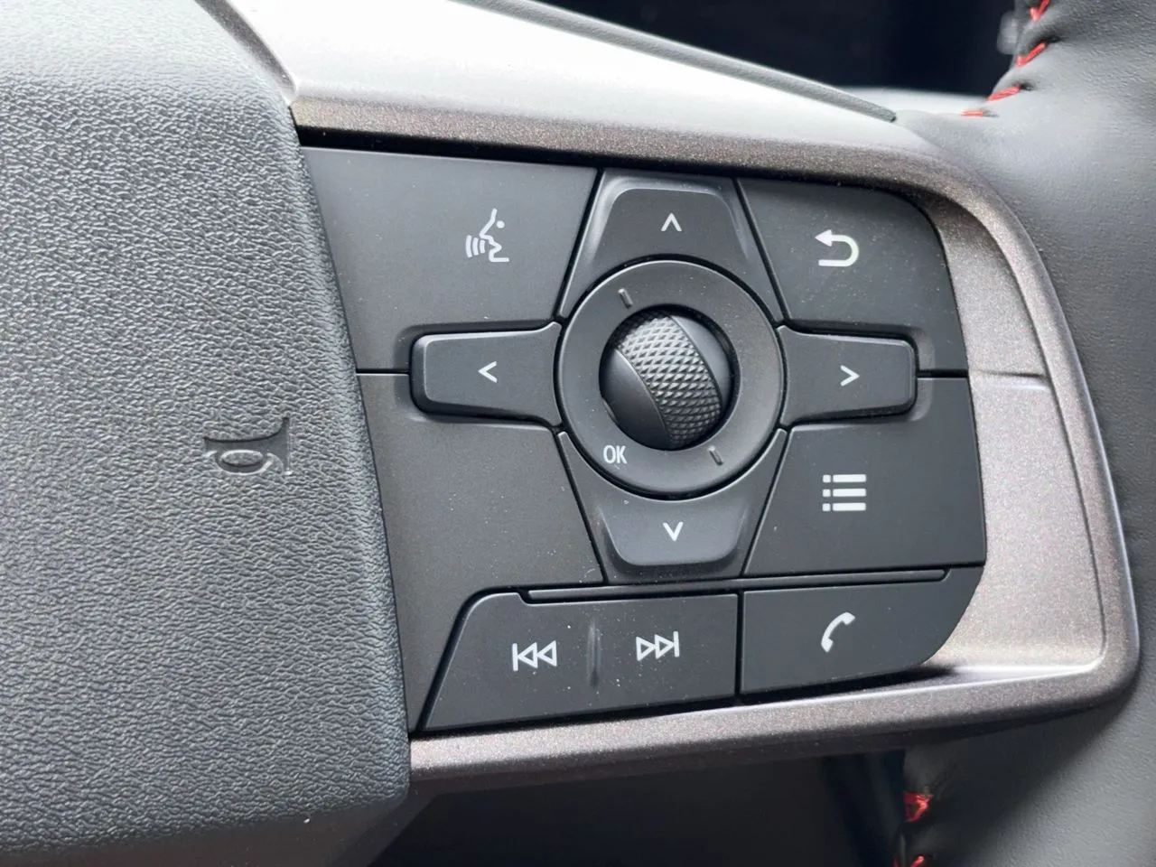 2027 Nissan Sentra SR - Photo 12