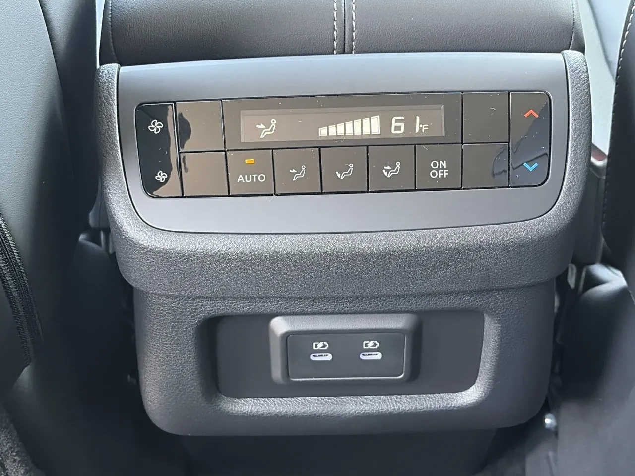 2026 Nissan Pathfinder SL - Photo 18