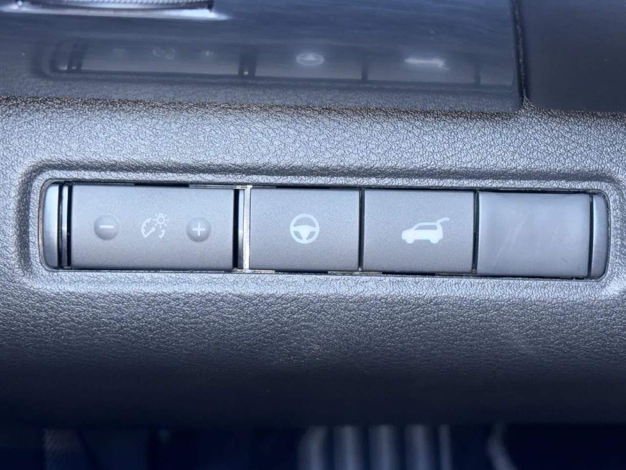 2026 Nissan Pathfinder SL - Photo 12