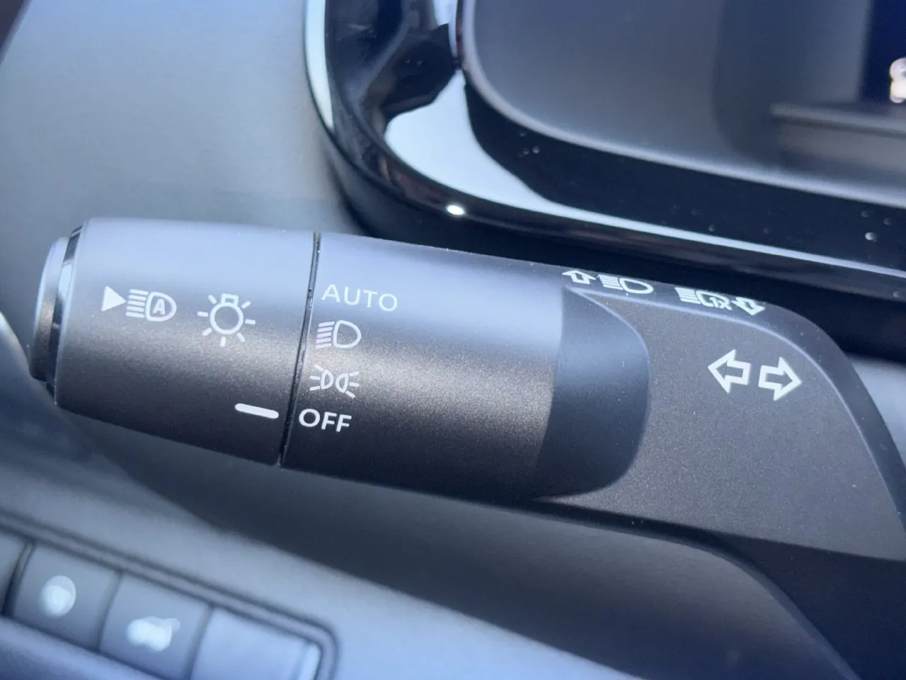 2026 Nissan Pathfinder SL - Photo 8
