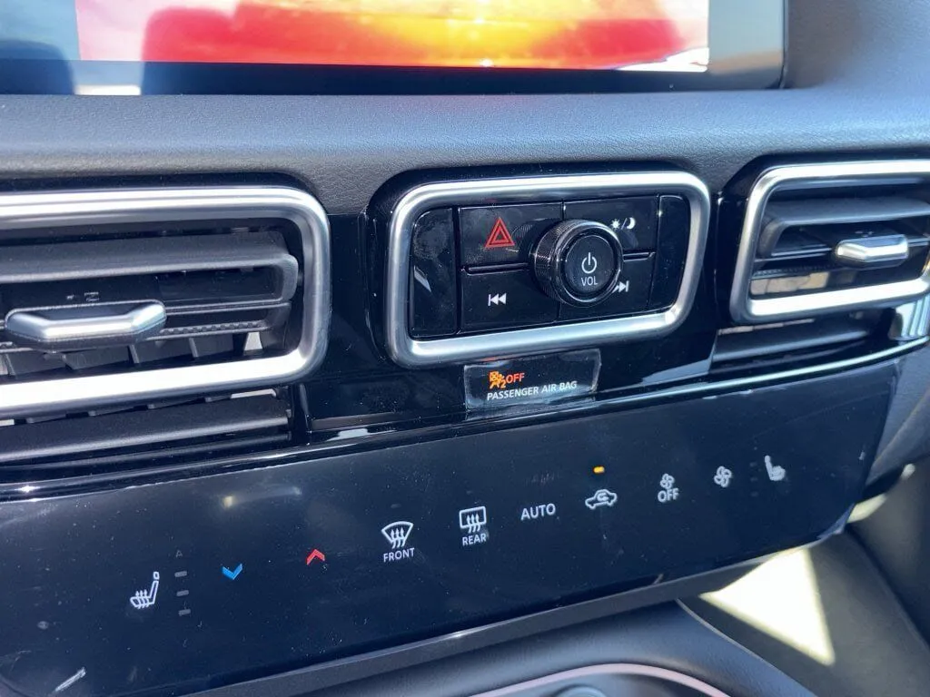 2026 Nissan Sentra SV - Photo 9