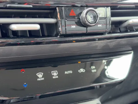 More photos of 2026 Nissan Kicks SR at Nissan of Lithia Springs, GA