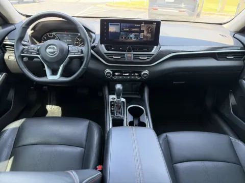 More photos of 2025 Nissan Altima 2.5 SR at Nissan of Lithia Springs, GA