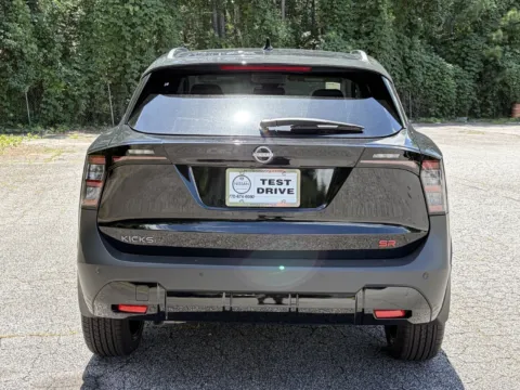 More photos of 2027 Nissan Kicks SR at Nissan of Lithia Springs, GA