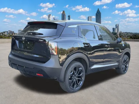 More photos of 2027 Nissan Kicks SR at Nissan of Lithia Springs, GA
