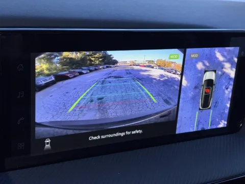 More photos of 2027 Nissan Kicks SR at Nissan of Lithia Springs, GA