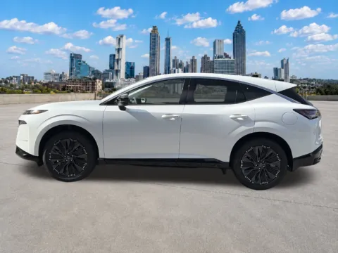 Photos of 2027 Nissan Murano Platinum for sale in Lithia Springs, GA at Nissan of Lithia Springs