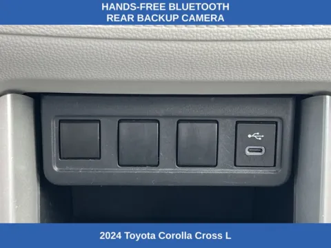 More photos of 2024 Toyota Corolla Cross L at Nissan South Morrow, GA