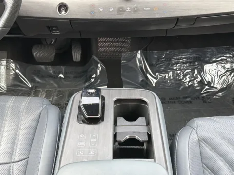 More photos of 2023 Nissan Ariya PLATINUM+ e-4ORCE at Nissan South Morrow, GA