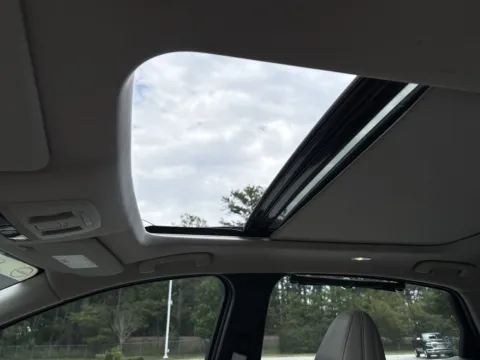 More photos of 2023 Nissan Ariya EVOLVE+ at Nissan South Morrow, GA