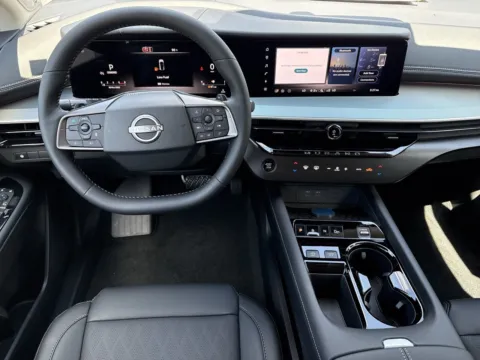 Photos of 2027 Nissan Murano Platinum for sale in Morrow, GA at Nissan South Morrow
