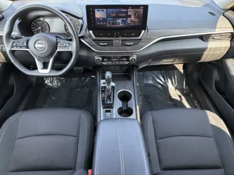 Photos of 2025 Nissan Altima 2.5 SV for sale in Morrow, GA at Nissan South Morrow