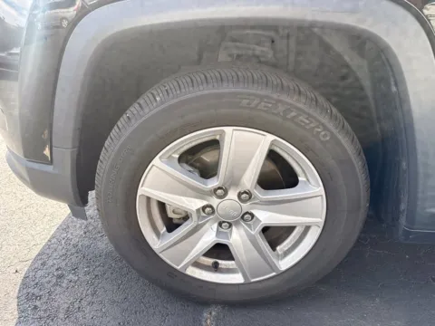 Another view of 2022 Jeep Compass Latitude for sale in Morrow, GA at Nissan South Morrow