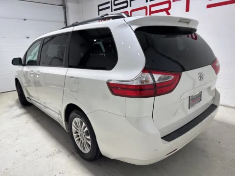 More photos of 2017 Toyota Sienna XLE at Fishers Imports - North East, IN