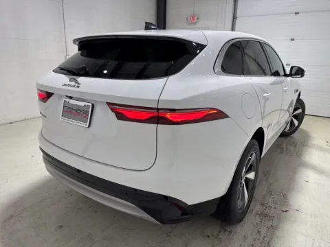 More photos of 2022 Jaguar F-PACE P250 S at Fishers Imports - North East, IN
