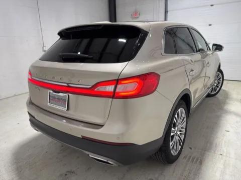 More photos of 2017 Lincoln MKX Reserve at Fishers Imports - North East, IN