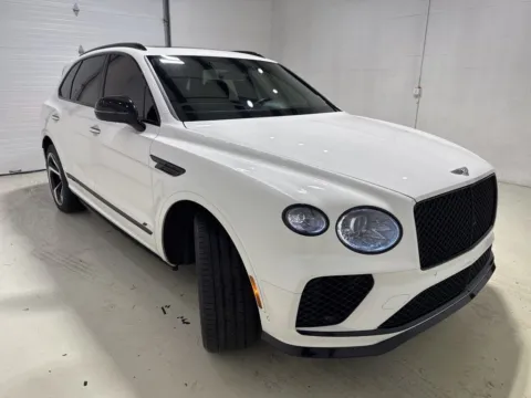 More photos of 2023 Bentley Bentayga S at Fishers Imports - North East, IN