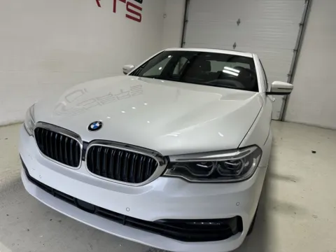 More photos of 2018 BMW 5 Series 530e xDrive iPerformance at Fishers Imports - North East, IN