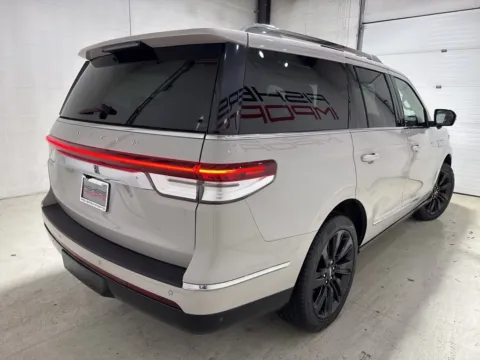 More photos of 2024 Lincoln Navigator Reserve at Fishers Imports - North East, IN