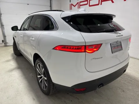 More photos of 2018 Jaguar F-PACE 25t R-Sport at Fishers Imports - North East, IN