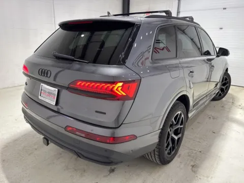 More photos of 2021 Audi Q7 55 Premium at Fishers Imports - North East, IN