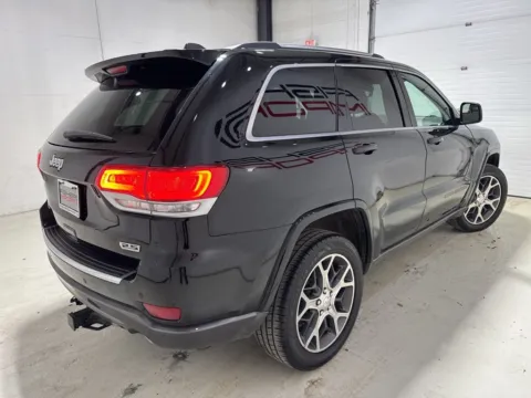 More photos of 2018 Jeep Grand Cherokee Limited at Fishers Imports - North East, IN
